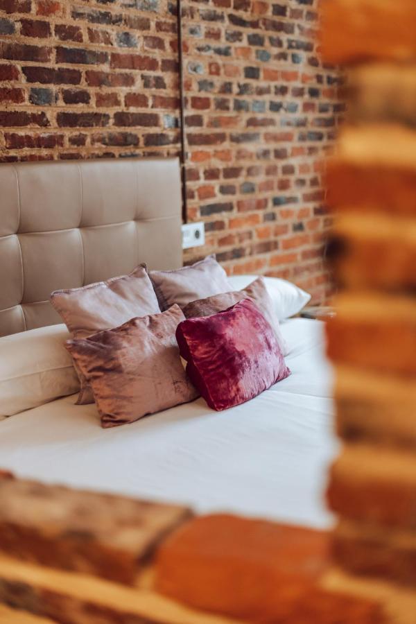 Hotel Albany Ancha León Zewnętrze zdjęcie Silk cushions