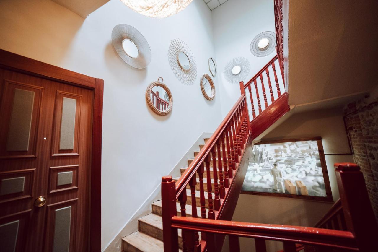 Hotel Albany Ancha León Zewnętrze zdjęcie Interior of the house